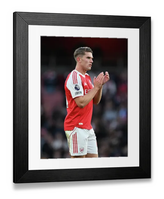 Framed Print : Arsenal v Manchester City - Premier League