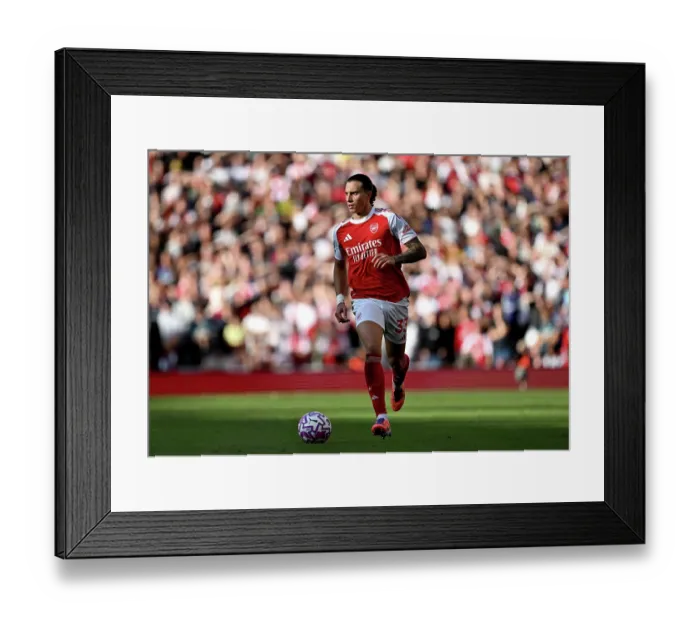 Framed Print : Arsenal v Manchester City - Premier League Framed Print : Arsenal v Manchester City - Premier League