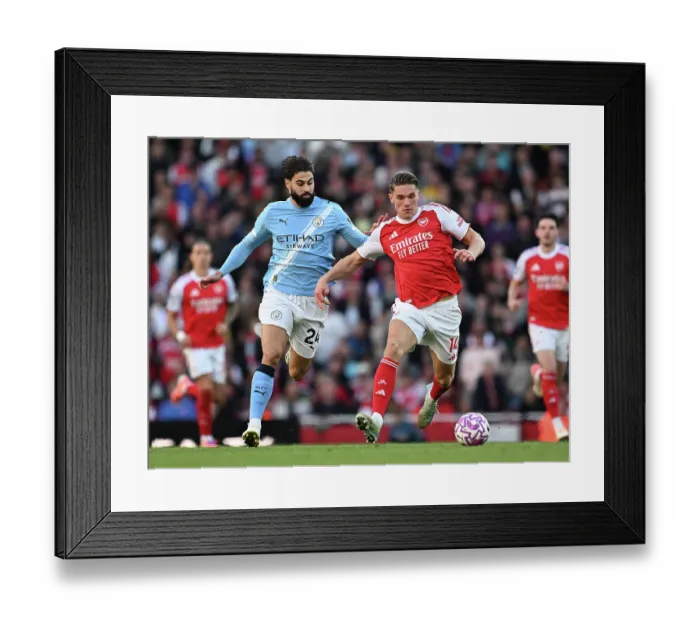 Framed Print : Arsenal v Manchester City - Premier League