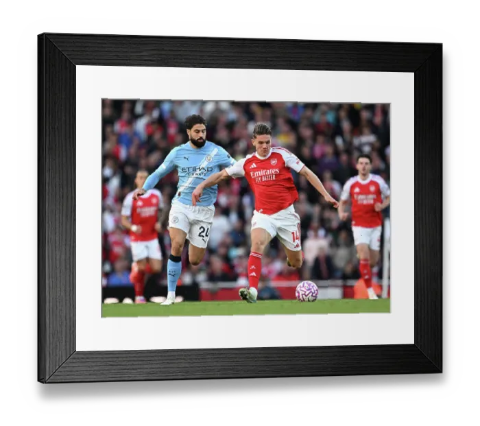 Framed Print : Arsenal v Manchester City - Premier League
