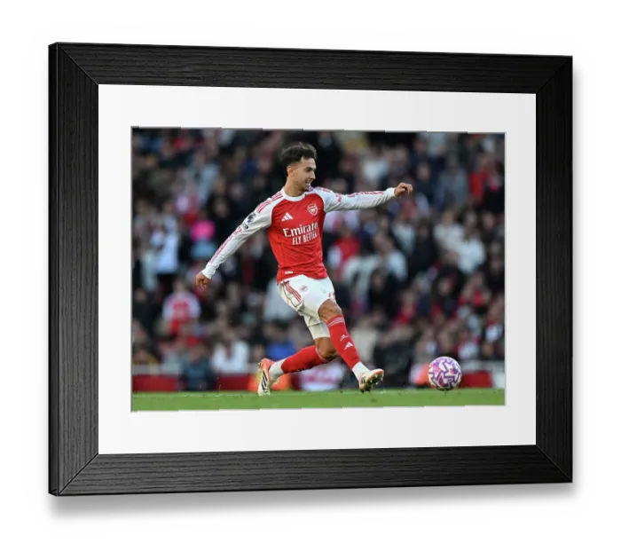 Framed Print : Arsenal v Manchester City - Premier League