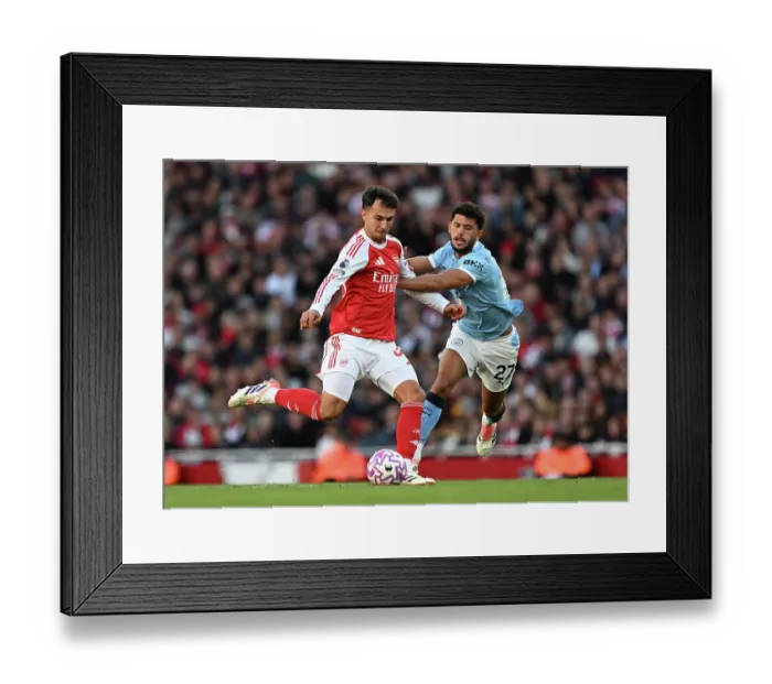 Framed Print : Arsenal v Manchester City - Premier League