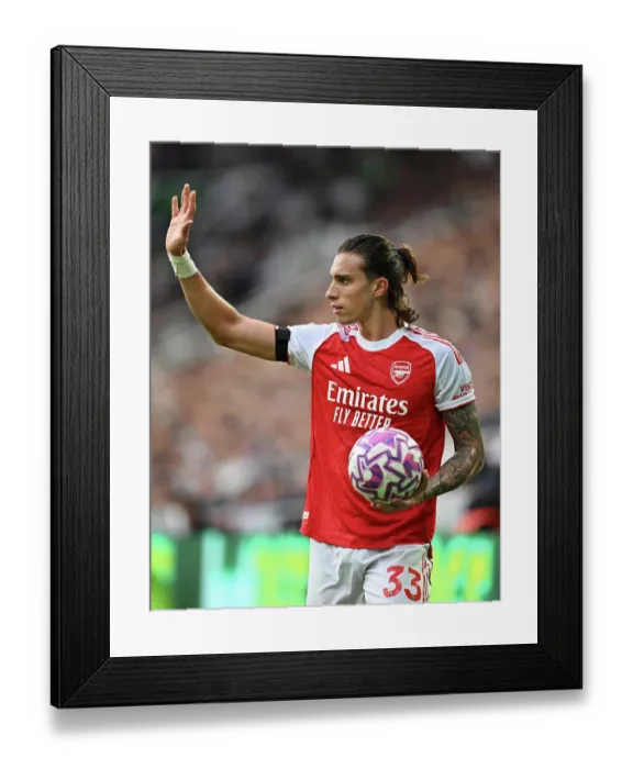 Framed Print : Newcastle United v Arsenal - Premier League Framed Print : Newcastle United v Arsenal - Premier League