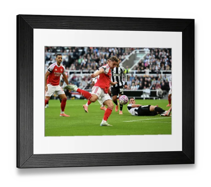 Framed Print : Newcastle United v Arsenal - Premier League Framed Print : Newcastle United v Arsenal - Premier League