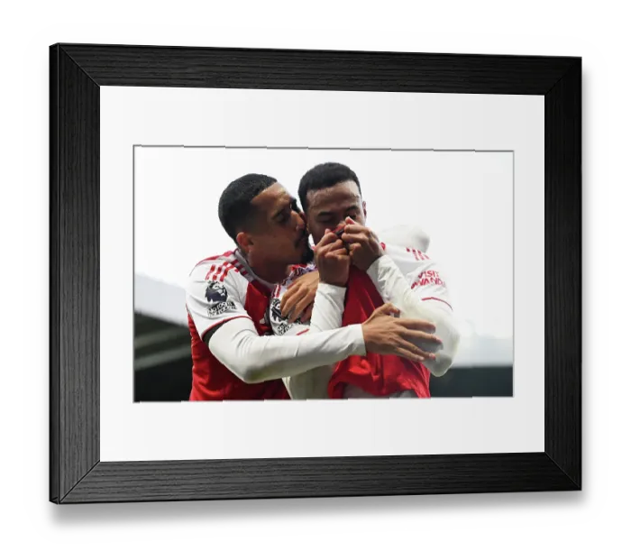 Framed Print : Newcastle United v Arsenal - Premier League