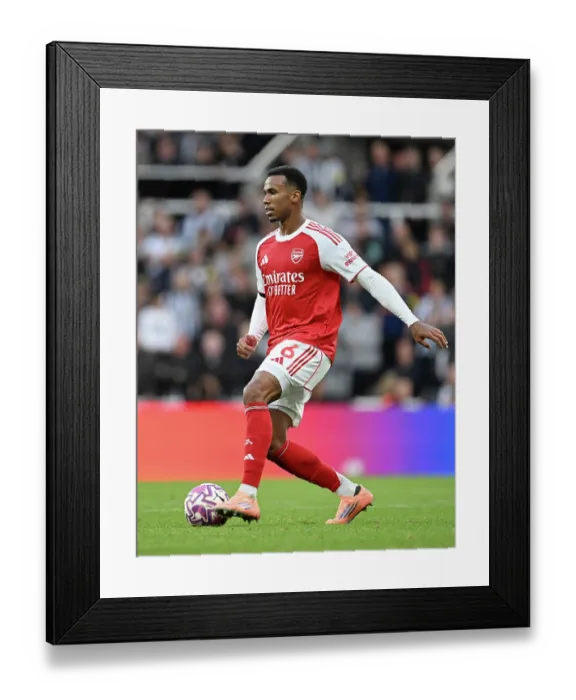 Framed Print : Newcastle United v Arsenal - Premier League Framed Print : Newcastle United v Arsenal - Premier League