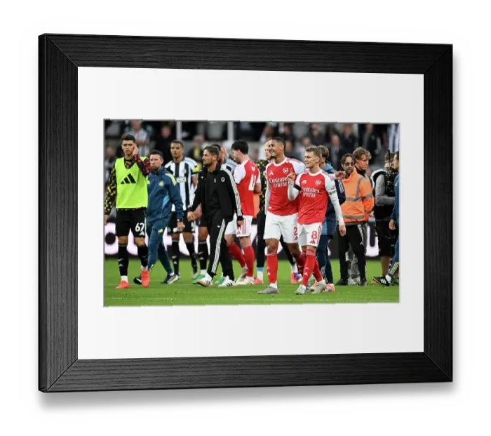 Framed Print : Newcastle United v Arsenal - Premier League Framed Print : Newcastle United v Arsenal - Premier League