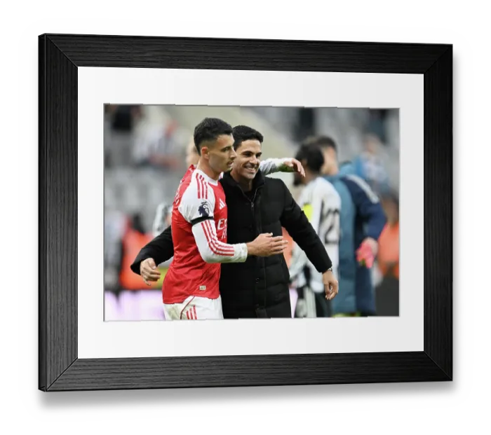 Framed Print : Newcastle United v Arsenal - Premier League Framed Print : Newcastle United v Arsenal - Premier League