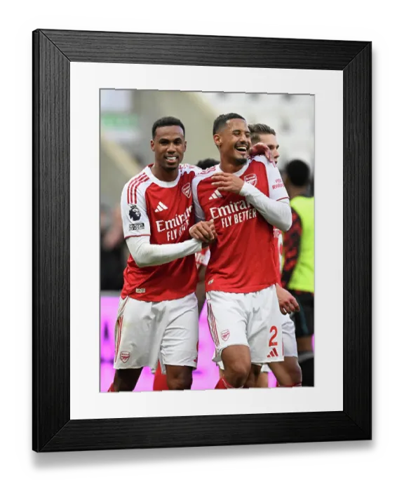 Framed Print : Newcastle United v Arsenal - Premier League Framed Print : Newcastle United v Arsenal - Premier League