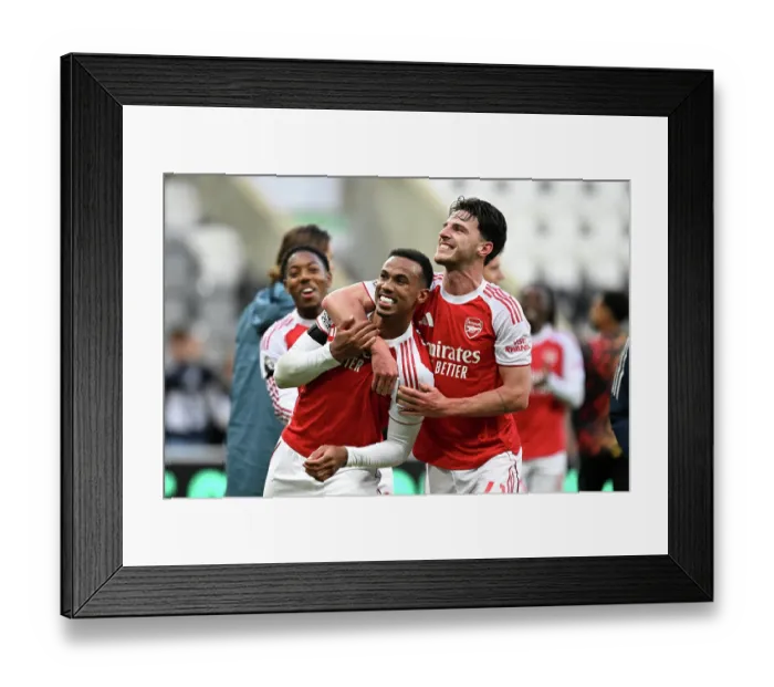 Framed Print : Newcastle United v Arsenal - Premier League Framed Print : Newcastle United v Arsenal - Premier League