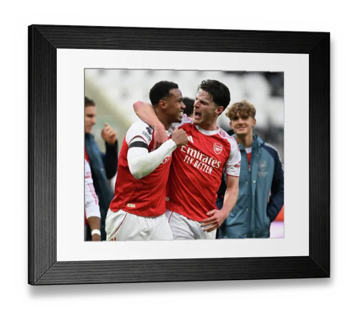 Framed Print : Newcastle United v Arsenal - Premier League Framed Print : Newcastle United v Arsenal - Premier League