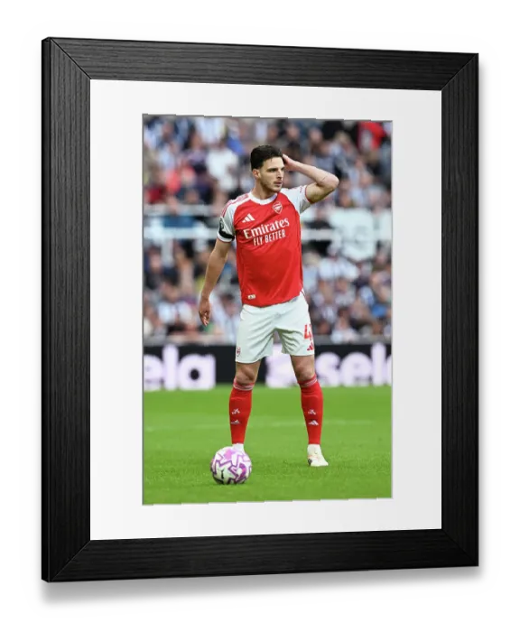 Framed Print : Newcastle United v Arsenal - Premier League Framed Print : Newcastle United v Arsenal - Premier League