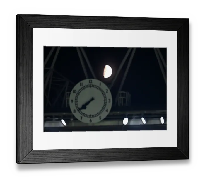 Framed Print : Arsenal FC v Olympiacos FC - UEFA Champions League 2025 / 26 League Phase MD2 Framed Print : Arsenal FC v Olympiacos FC - UEFA Champions League 2025 / 26 League Phase MD2