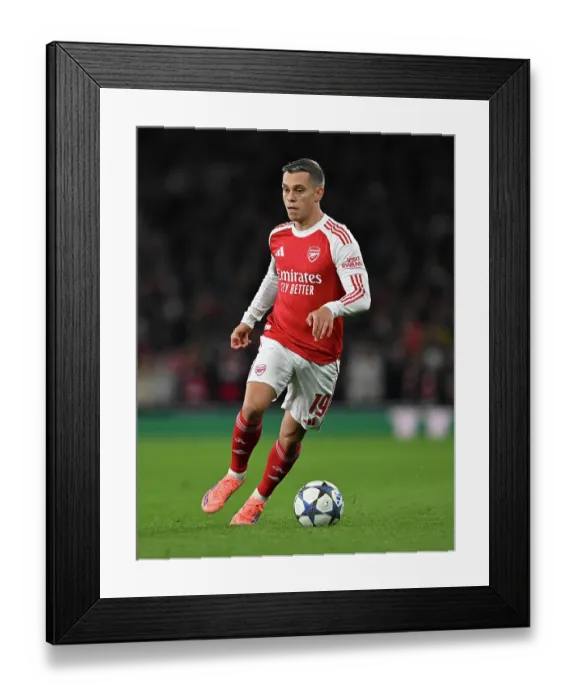 Framed Print : Arsenal FC v Olympiacos FC - UEFA Champions League 2025 / 26 League Phase MD2 Framed Print : Arsenal FC v Olympiacos FC - UEFA Champions League 2025 / 26 League Phase MD2