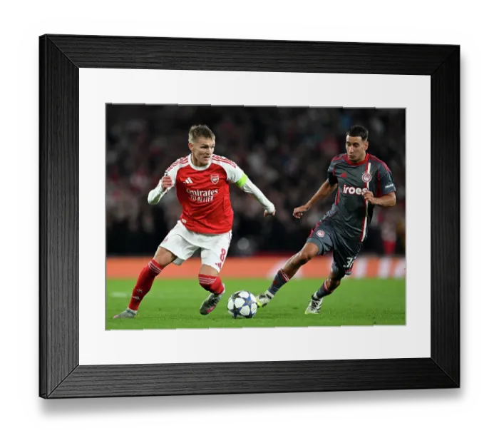 Framed Print : Arsenal FC v Olympiacos FC - UEFA Champions League 2025 / 26 League Phase MD2 Framed Print : Arsenal FC v Olympiacos FC - UEFA Champions League 2025 / 26 League Phase MD2