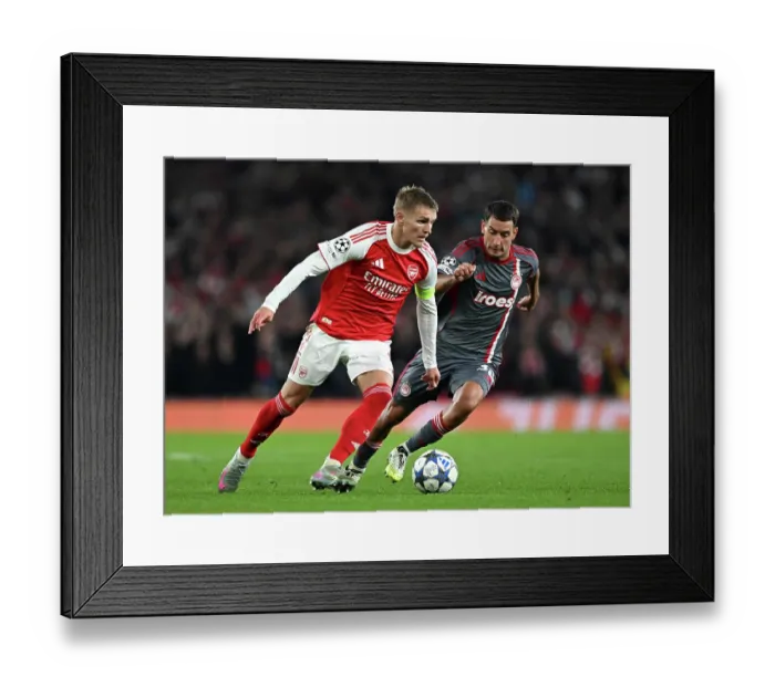 Framed Print : Arsenal FC v Olympiacos FC - UEFA Champions League 2025 / 26 League Phase MD2 Framed Print : Arsenal FC v Olympiacos FC - UEFA Champions League 2025 / 26 League Phase MD2