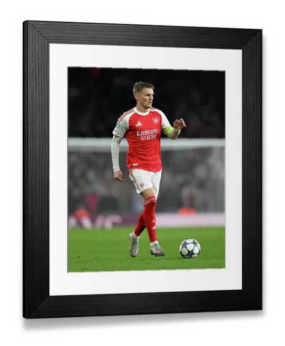 Framed Print : Arsenal FC v Olympiacos FC - UEFA Champions League 2025 / 26 League Phase MD2 Framed Print : Arsenal FC v Olympiacos FC - UEFA Champions League 2025 / 26 League Phase MD2