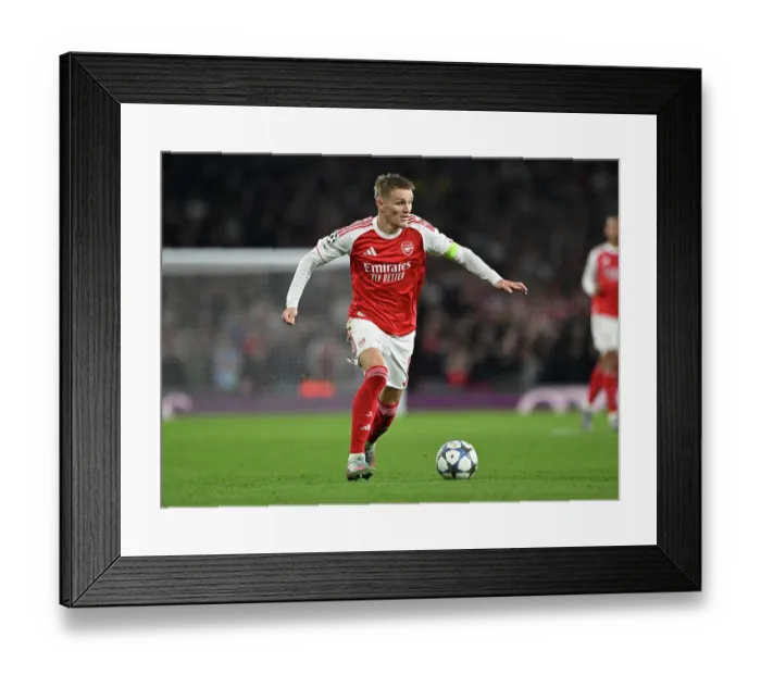 Framed Print : Arsenal FC v Olympiacos FC - UEFA Champions League 2025 / 26 League Phase MD2 Framed Print : Arsenal FC v Olympiacos FC - UEFA Champions League 2025 / 26 League Phase MD2
