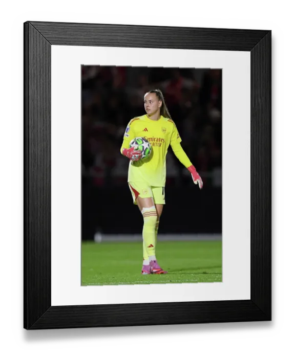 Framed Print : Arsenal FC v OL Lyonnes - UEFA Women's Champions League 2025 / 26 League Phase MD1 Arsenal FC v OL Lyonnes - UEFA Women's Champions League 2025 / 26 League Phase MD1