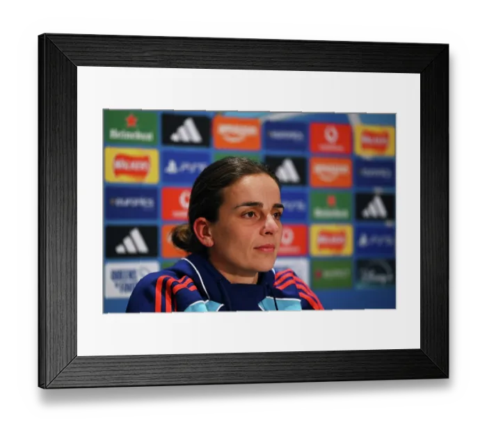 Framed Print : Arsenal FC v OL Lyonnes - UEFA Women's Champions League 2025 / 26 League Phase MD1 Arsenal FC v OL Lyonnes - UEFA Women's Champions League 2025 / 26 League Phase MD1