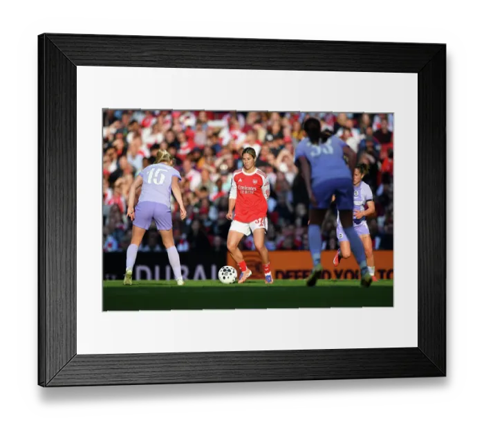 Framed Print : Arsenal v Brighton & Hove Albion - Barclays Women's Super League Arsenal v Brighton & Hove Albion - Barclays Women's Super League Framed Print : Arsenal v Brighton & Hove Albion - Barclays Women's Super League Arsenal v Brighton & Hove Albion - Barclays Women's Super League