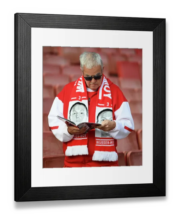 Framed Print : Arsenal v Brighton & Hove Albion - Barclays Women's Super League Arsenal v Brighton & Hove Albion - Barclays Women's Super League