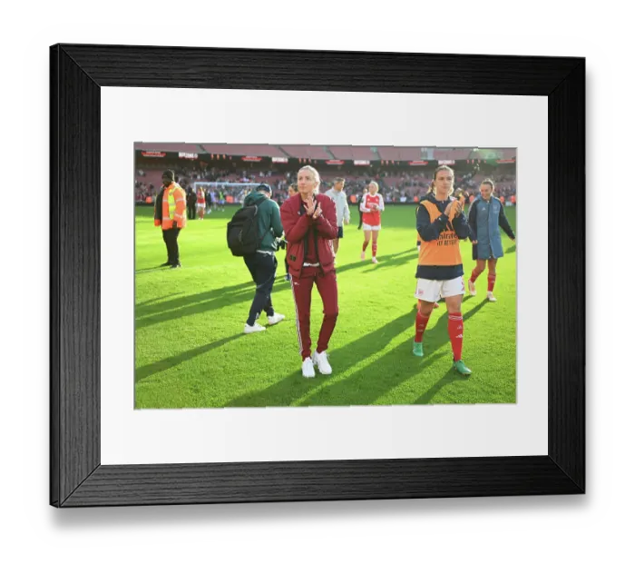 Framed Print : Arsenal v Brighton & Hove Albion - Barclays Women's Super League Arsenal v Brighton & Hove Albion - Barclays Women's Super League Framed Print : Arsenal v Brighton & Hove Albion - Barclays Women's Super League Arsenal v Brighton & Hove Albion - Barclays Women's Super League