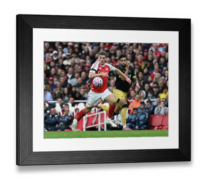Framed Print : Arsenal v West Ham United - Premier League