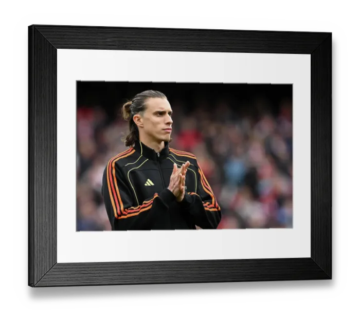 Framed Print : Arsenal v West Ham United - Premier League Framed Print : Arsenal v West Ham United - Premier League