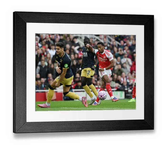 Framed Print : Arsenal v West Ham United - Premier League Framed Print : Arsenal v West Ham United - Premier League