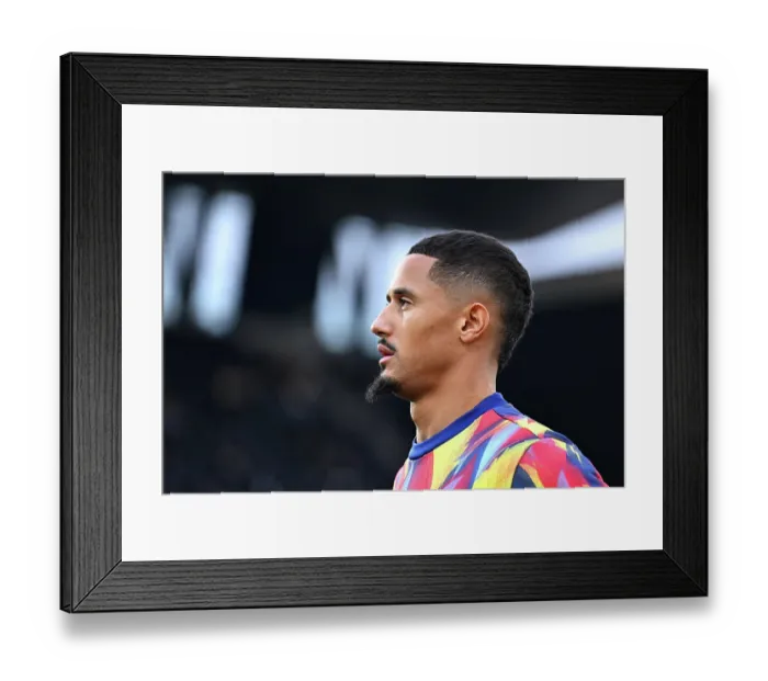 Framed Print : Fulham v Arsenal - Premier League