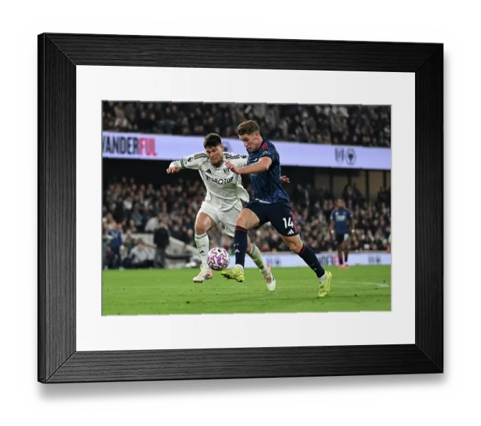 Framed Print : Fulham v Arsenal - Premier League