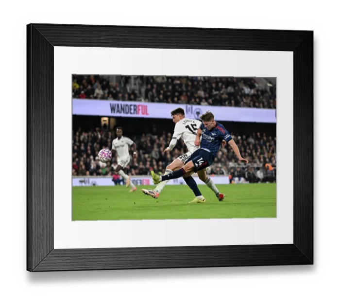 Framed Print : Fulham v Arsenal - Premier League