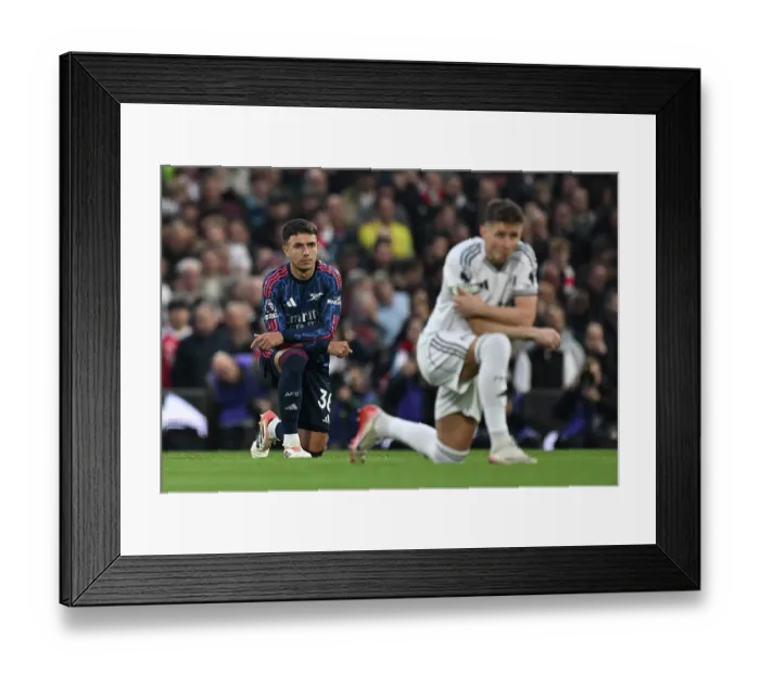 Framed Print : Fulham v Arsenal - Premier League