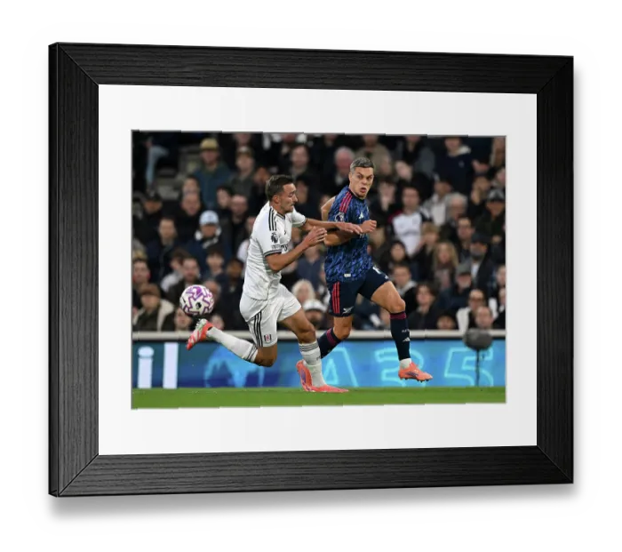 Framed Print : Fulham v Arsenal - Premier League