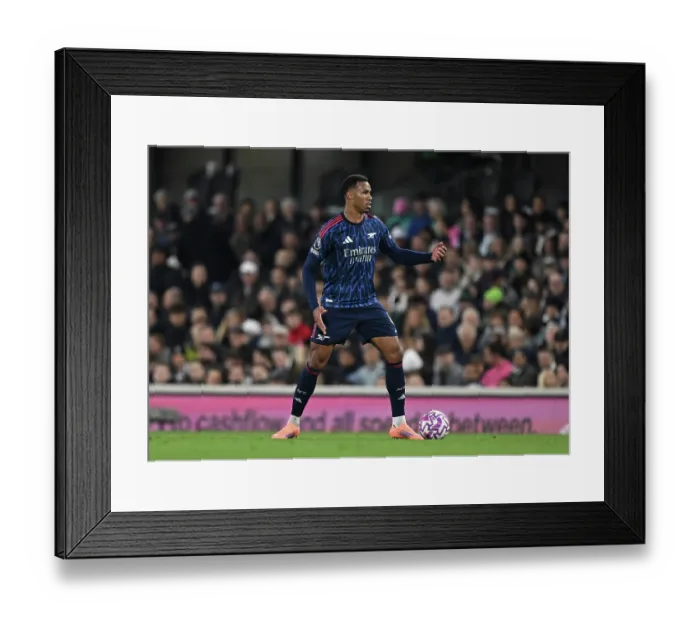 Framed Print : Fulham v Arsenal - Premier League