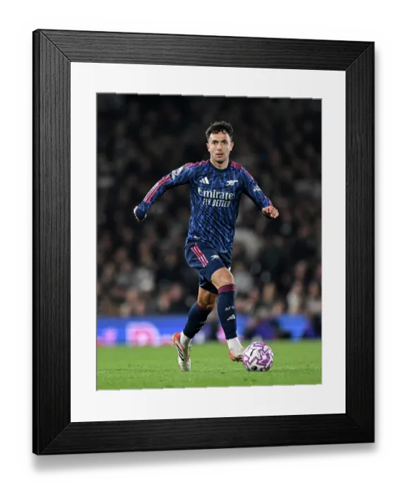 Framed Print : Fulham v Arsenal - Premier League Framed Print : Fulham v Arsenal - Premier League