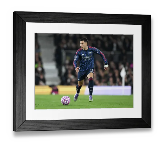Framed Print : Fulham v Arsenal - Premier League