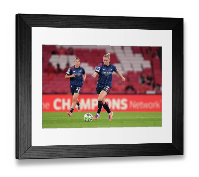 Framed Print : SL Benfica v Arsenal FC - UEFA Women's Champions League 2025 / 26 League Phase MD2 SL Benfica v Arsenal FC - UEFA Women's Champions League 2025 / 26 League Phase MD2