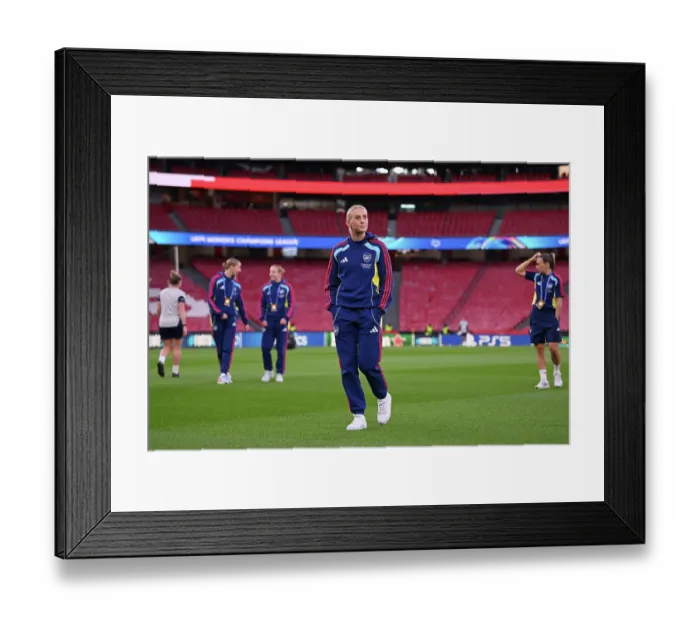 Framed Print : SL Benfica v Arsenal FC - UEFA Women's Champions League 2025 / 26 League Phase MD2 SL Benfica v Arsenal FC - UEFA Women's Champions League 2025 / 26 League Phase MD2