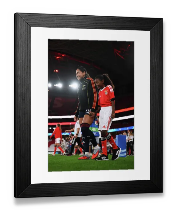 Framed Print : SL Benfica v Arsenal FC - UEFA Women's Champions League 2025 / 26 League Phase MD2 SL Benfica v Arsenal FC - UEFA Women's Champions League 2025 / 26 League Phase MD2