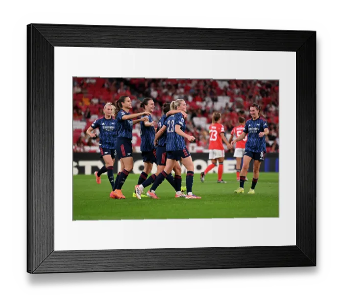 Framed Print : SL Benfica v Arsenal FC - UEFA Women's Champions League 2025 / 26 League Phase MD2 SL Benfica v Arsenal FC - UEFA Women's Champions League 2025 / 26 League Phase MD2