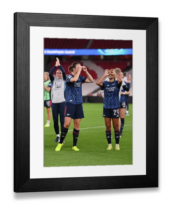 Framed Print : SL Benfica v Arsenal FC - UEFA Women's Champions League 2025 / 26 League Phase MD2 SL Benfica v Arsenal FC - UEFA Women's Champions League 2025 / 26 League Phase MD2