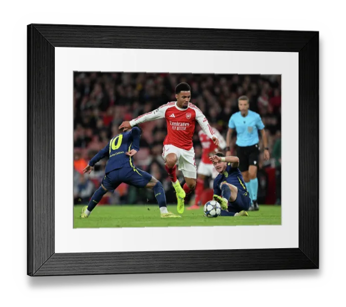 Framed Print : Arsenal FC v Atletico de Madrid - UEFA Champions League 2025 / 26 League Phase MD3