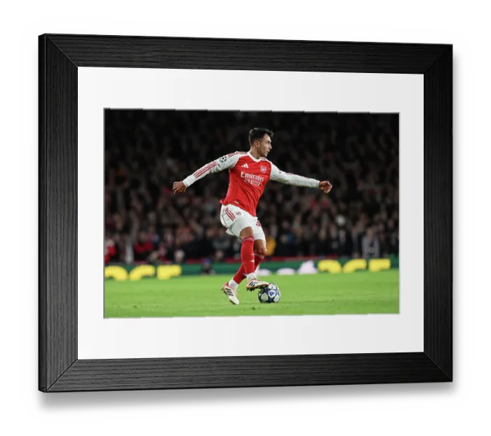 Framed Print : Arsenal FC v Atletico de Madrid - UEFA Champions League 2025 / 26 League Phase MD3 Framed Print : Arsenal FC v Atletico de Madrid - UEFA Champions League 2025 / 26 League Phase MD3