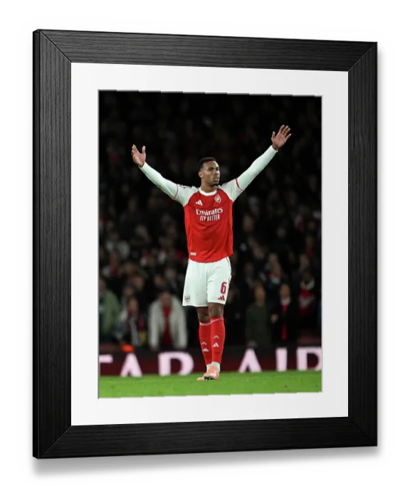 Framed Print : Arsenal FC v Atletico de Madrid - UEFA Champions League 2025 / 26 League Phase MD3