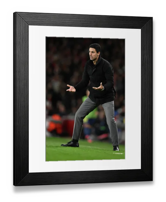 Framed Print : Arsenal FC v Atletico de Madrid - UEFA Champions League 2025 / 26 League Phase MD3