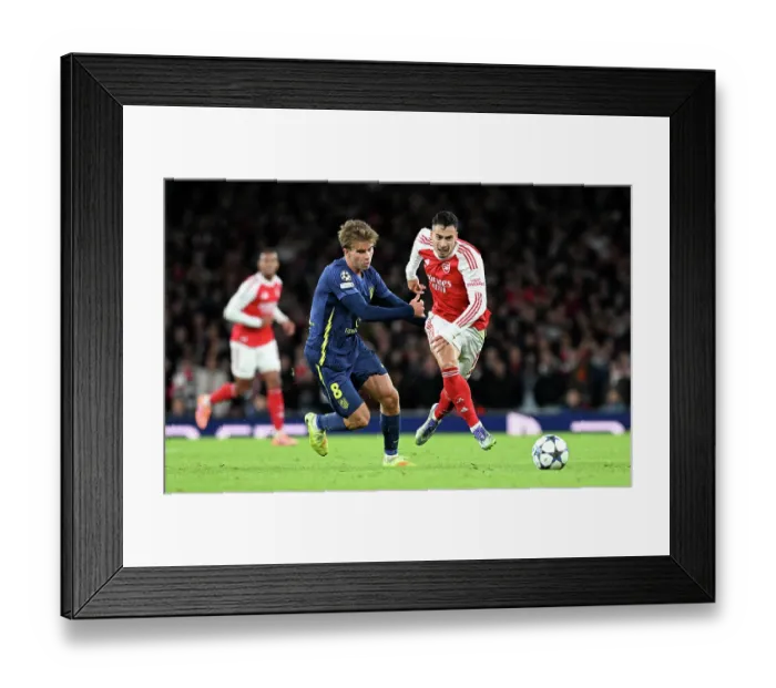 Framed Print : Arsenal FC v Atletico de Madrid - UEFA Champions League 2025 / 26 League Phase MD3