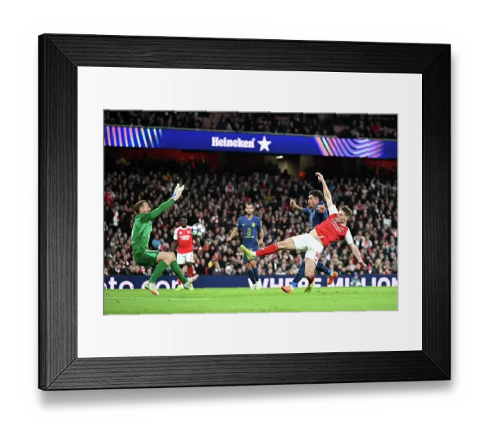 Framed Print : Arsenal FC v Atletico de Madrid - UEFA Champions League 2025 / 26 League Phase MD3