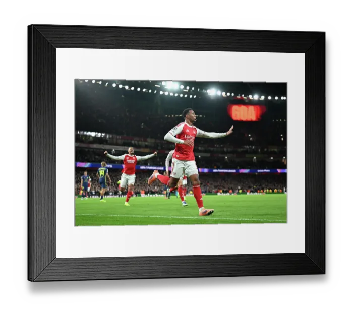 Framed Print : Arsenal FC v Atletico de Madrid - UEFA Champions League 2025 / 26 League Phase MD3 Framed Print : Arsenal FC v Atletico de Madrid - UEFA Champions League 2025 / 26 League Phase MD3